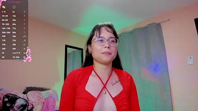 shantalc3rezo 现场XXX聊天