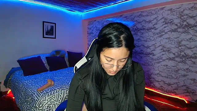 Camila_IRoose live XXX chat