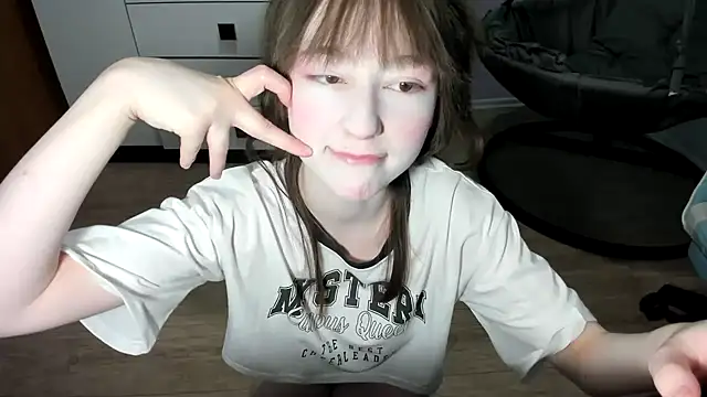 Yoonhee_kin Live XXX chat