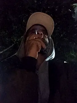 hairy_mannn live XXX chat