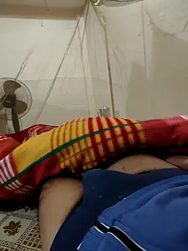 PIG_FUCKER_DADDY: διαδικτυακό σόου στην κάμερα