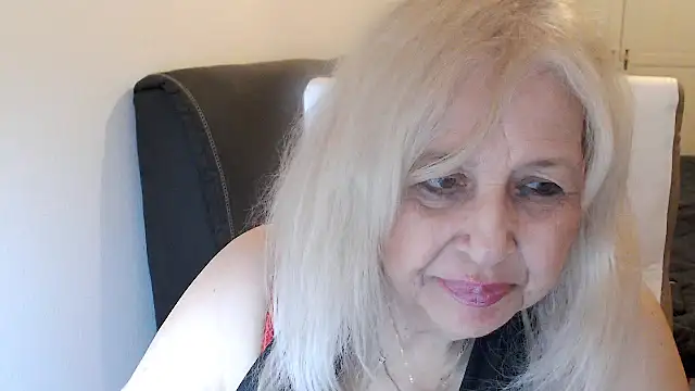 SusiLifeXXX Adlı Modelin Web Kamerası Şovu