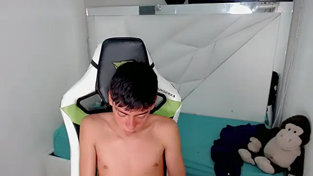 Liarr_ Chat XXX in diretta