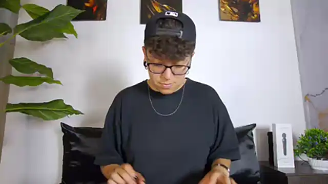 Онлайн чат XXX alex_noa