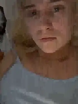 XXX chat uživo modela BeatrixxAndLiam