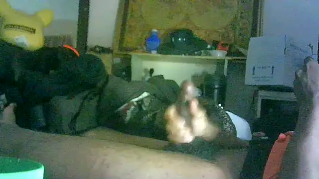 Chatroom XXX en direct de ON3YOULLN3VER_FIR3