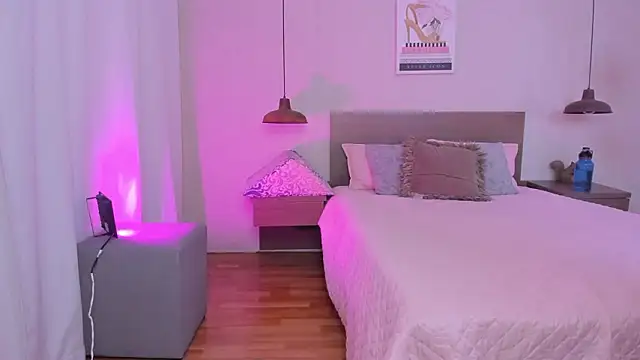 Chat +18 de Katyrousee ao vivo