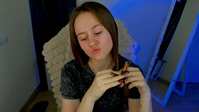 Catherine_e's Live XXX Chat