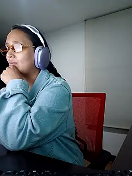 Esmeralda333n Live XXX chat