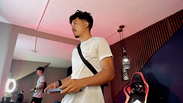 NicolaiKarav Chat XXX live