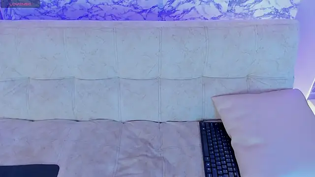 soffi_joness23 现场XXX聊天