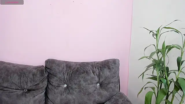 Chat +18 de miarouse_0 ao vivo