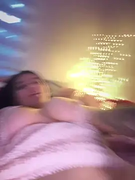 Chat +18 de Issane_Peru ao vivo