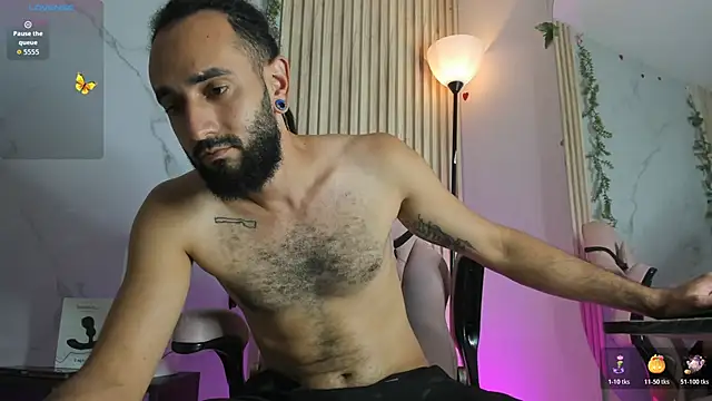 Tatis__ élő XXX-chatje