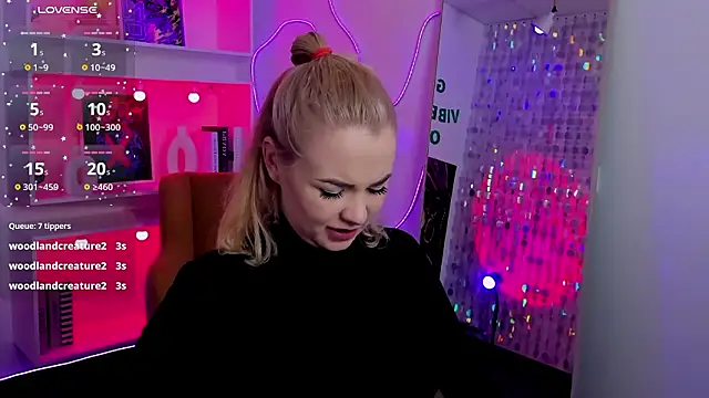 StephanieSweety Adlı Modelin Canlı XXX Sohbeti