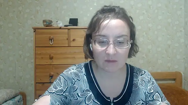 Smart_Rose Adlı Modelin Canlı XXX Sohbeti