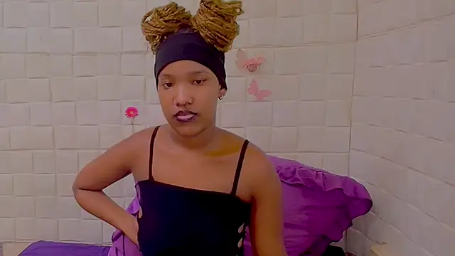 EroticSexyPrada's Live XXX Chat