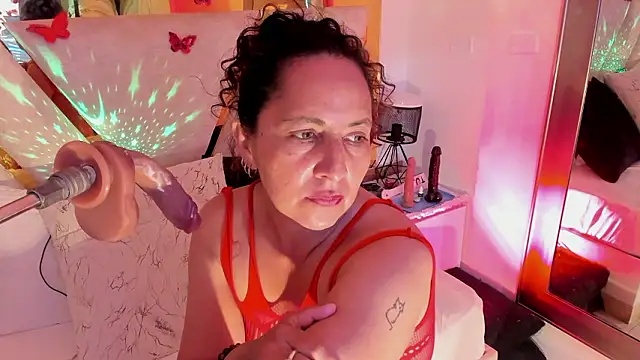 Chat +18 de Luna_Naughty1 ao vivo