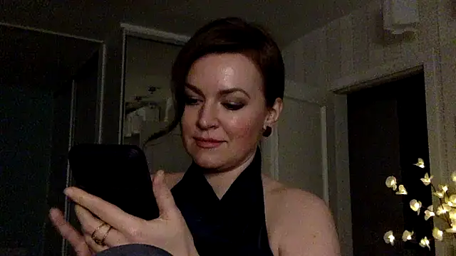 XXX chat uživo modela Ivoryne