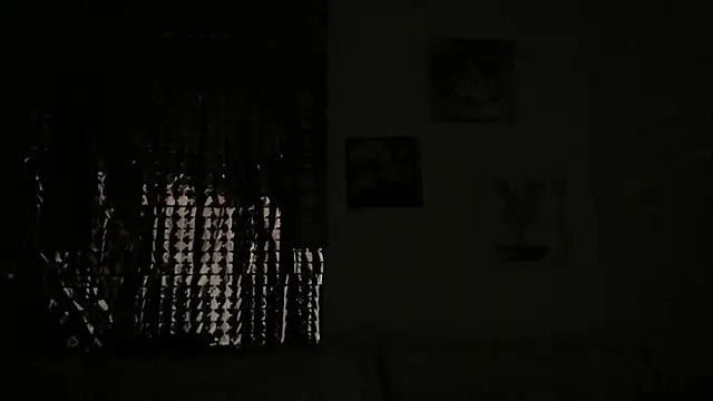 AdeleNasty 即時 XXX 聊天