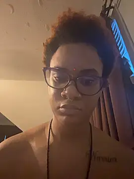 XXX chat uživo modela nickytheehawtie