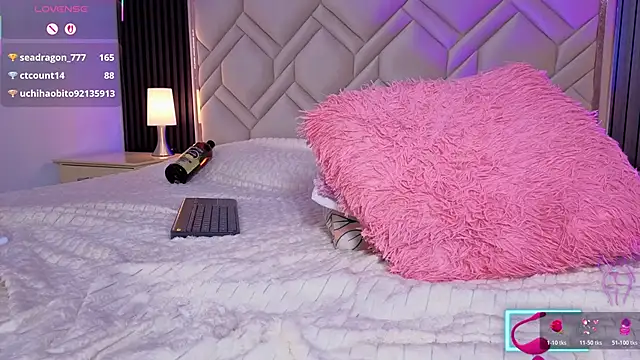 MiaaFarrel Chat XXX live