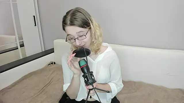 Silva-Tailll Live XXX-chat