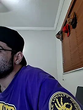 Zander823 Live XXX-chat