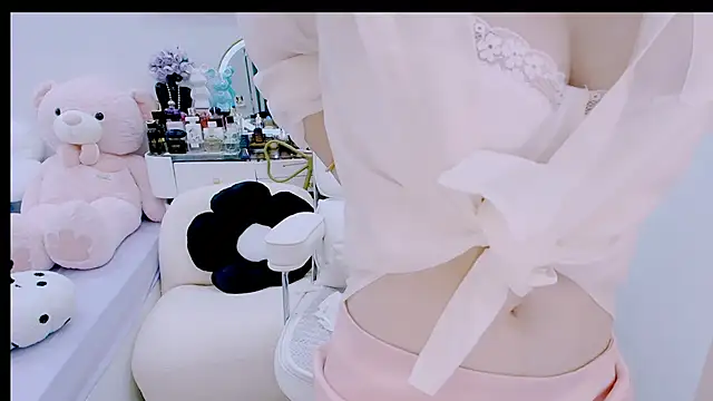 Онлайн чат XXX Pari_Kilian22