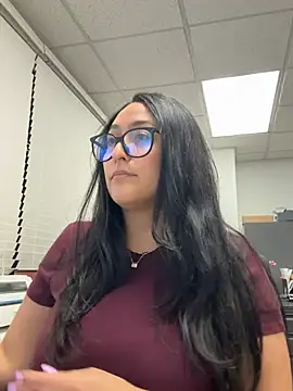 Chat +18 de Goddessxxrosexx ao vivo