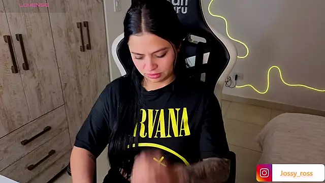 Victoryyy_ লাইভ XXX চ্যাট