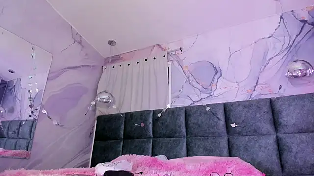 AntonellaRossi Adlı Modelin Canlı XXX Sohbeti