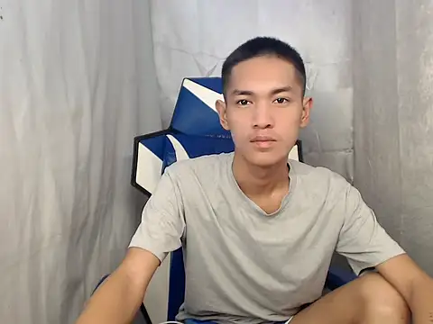 riks_tylerのライブXXXチャット