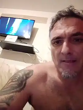 wifesfuckerpuのライブXXXチャット