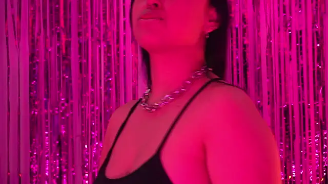 Gloomydoll Chat XXX live