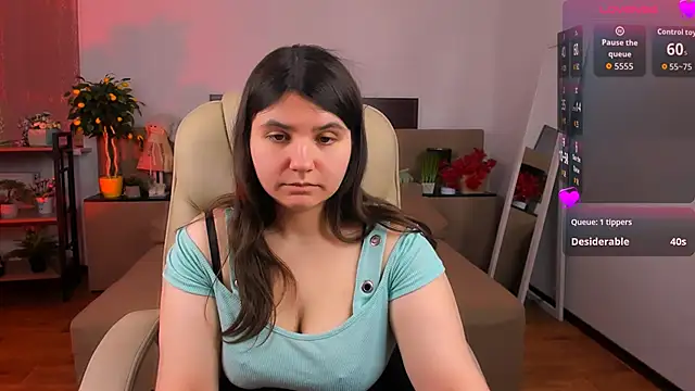 Chat XXX en directo de Viola__Shy