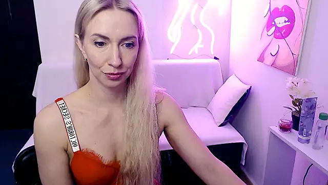 Cute_Smile_Shy Live XXX-Chat