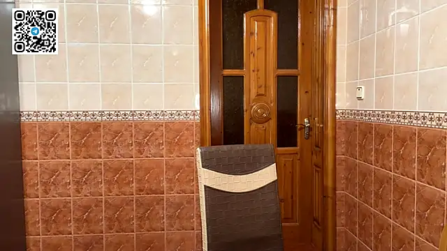 XXX chat uživo modela MaroonMoon_