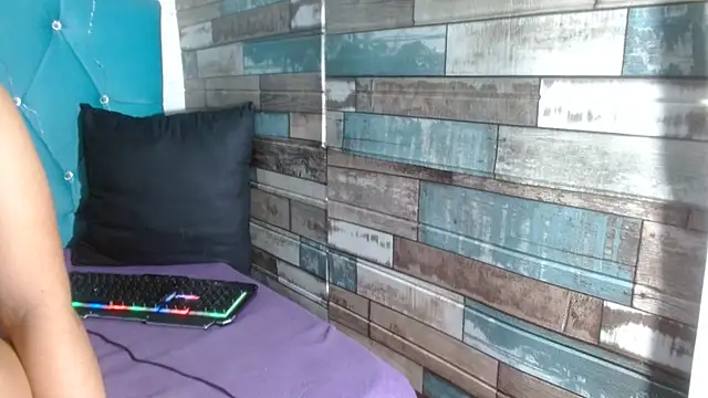 XXX chat uživo modela Yesamin_Stone18