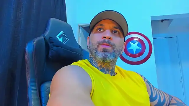 دردشة JoshRigby الجنسية المباشرة