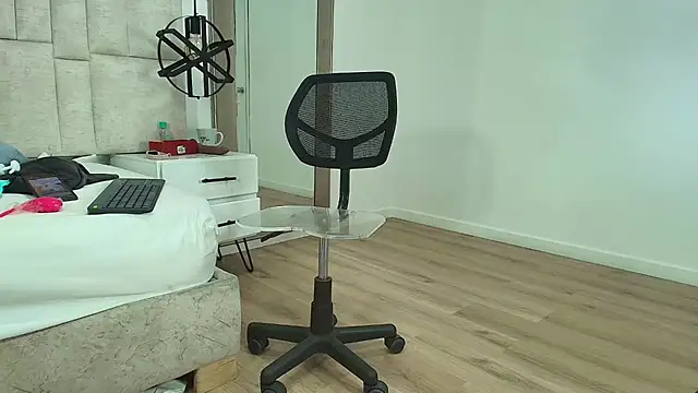 Sara_BigAss- Obrolan Langsung XXX