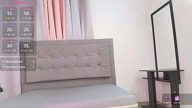 Chatroom XXX en direct de saray_reesee