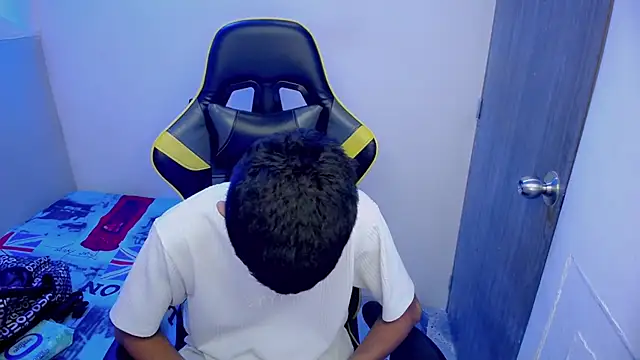 دردشة Akyra_latinn الجنسية المباشرة