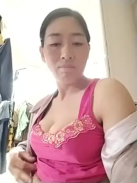 lris-Beauty77 Adlı Modelin Web Kamerası Şovu