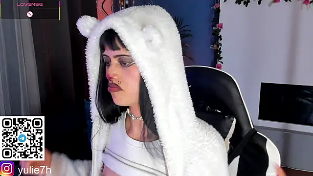 Chatroom XXX en direct de _Jessy_Moon_