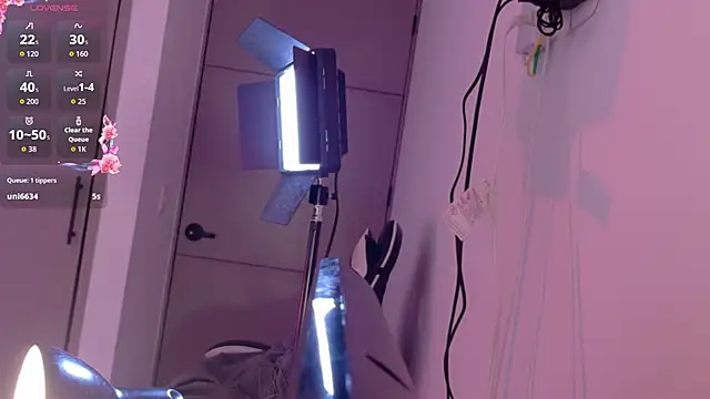 Živý XXX chat ChloeMoreti