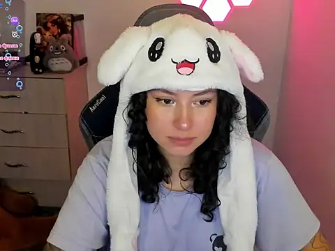 emillyaquaのライブXXXチャット