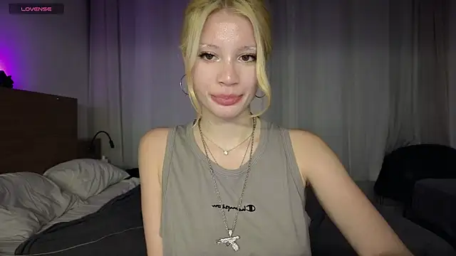 qualitybab's Live XXX Chat