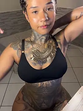 xbigpeach: онлайн-секс-чат