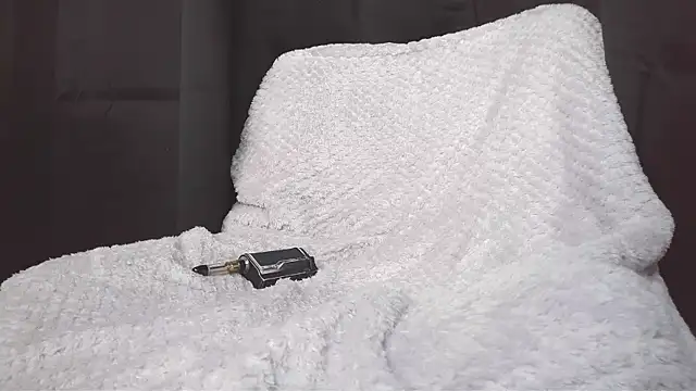 ArielsFeet333のライブXXXチャット